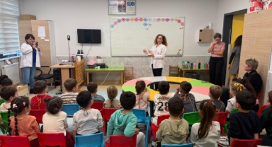 Bayraklı Belediyesi'nden anaokulu öğrencilerine ağız ve diş sağlığı eğitimi