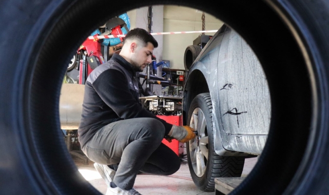 Ceza yemek istemeyen sürücüler dikkat: Zorunlu kış lastiği uygulaması başladı