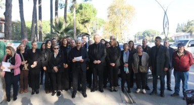 CHP İzmir 30 ilçede okulların önündeydi!