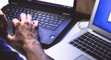 CHP’nin Bilgi İşlem Sorumlusu gözaltına alındı