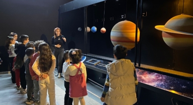 Çiğli’de miniklerin uzay yolculuğu