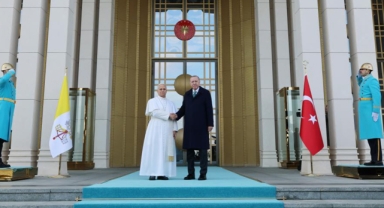 Cumhurbaşkanı Erdoğan, Vatikan Devlet Başkanı Papa 14. Leo’yu resmi törenle karşıladı