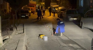 Gebze’de 7 katlı binanın çökmesinin ardından zeminin tomografisi santim santim çekiliyor