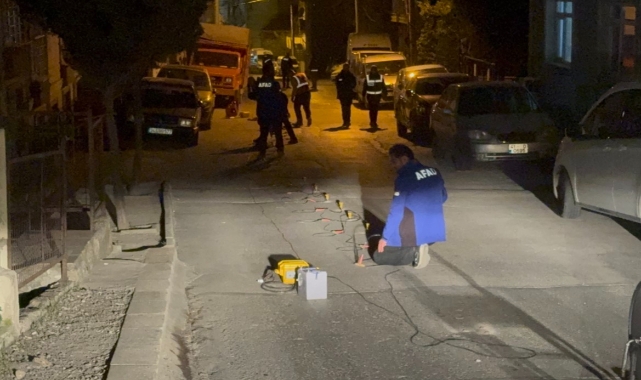 Gebze’de 7 katlı binanın çökmesinin ardından zeminin tomografisi santim santim çekiliyor