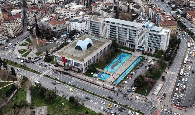 İBB’ye yönelik yolsuzluk soruşturmasında 6 gazeteci ’şüpheli’ sıfatıyla ifade verecek