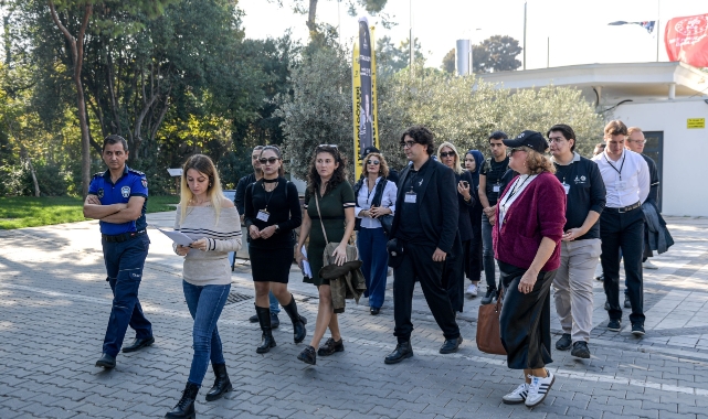 İzmir Büyükşehir Belediyesi “Kent Denetçileri” dönemini başlattı