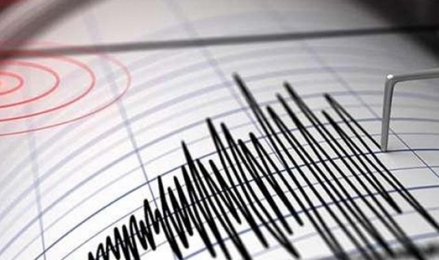 İzmir'de korkutan deprem!