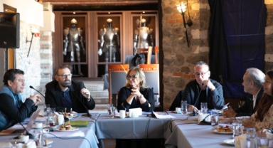 İzmir Şehir Tiyatroları Danışma Kurulu toplandı