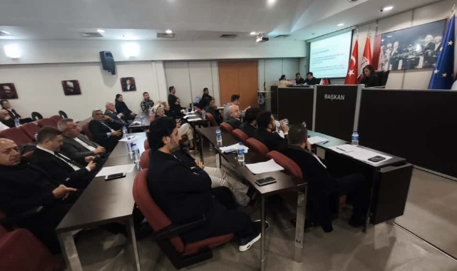 Karşıyaka Meclisinde 'pazar' tartışması: Meclis kararı alınmalı!