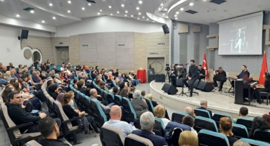 Kursiyerler ve eğitmenlerin 10 Kasım Özel Dinletisi tam not aldı