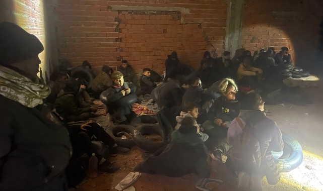 Metruk binadan 29 kaçak göçmen çıktı