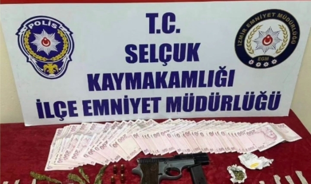 Selçuk'ta uyuşturucu operasyonu: 3 gözaltı