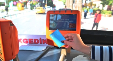 Anne Kart ile 15 Binin Üzerinde Anne Ücretsiz Ulaşımdan Faydalanıyor