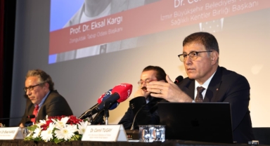 Başkan Tugay sağlık zirvesinde konuştu: Yerel yönetimlere daha çok yetki verilmeli!