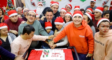 Bayraklı Belediyesi özel sporcularla 2026’yı karşıladı