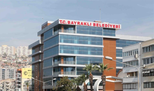 Bayraklı'da o başkan yardımcısından şok istifa!