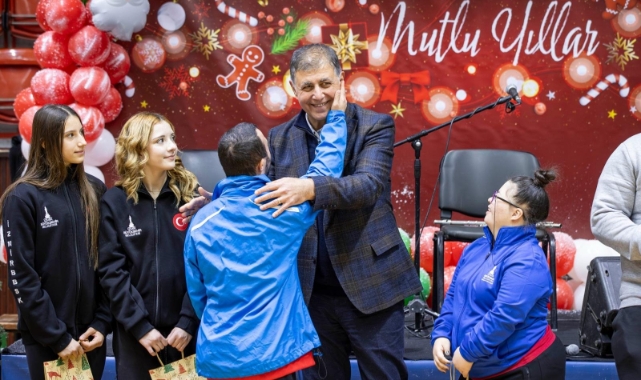 “Bize mutluluk gözyaşları döktürün”