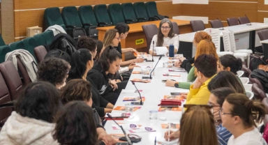 Bornova’da 'Kadınların İnsan Hakları' için güçlü adım