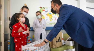 Bornova’da minik kalplere dayanışma desteği