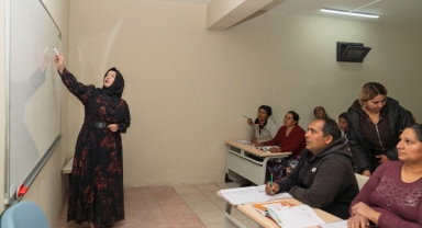 Büyükşehir'in Dayanışma Merkezi hayatlara dokunuyor