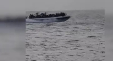 Çeşme açıklarında mülteci hareketliliği!