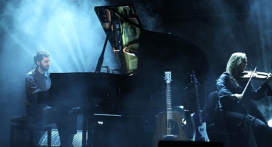 Dünyaca ünlü piyanist İzmir'de ayakta alkışlandı