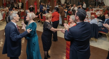 Huzurevinde yeni yıl coşkusu