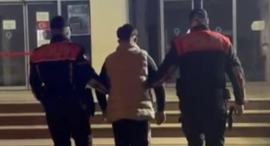 İzmir’de 42 yılla aranan hırsız yakalandı