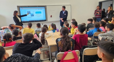 İzmir Metrosu’ndan öğrencilere metro ve tramvay eğitimi