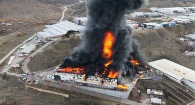 Kırıkkale OSB'de kimya fabrikasında korkutan yangın!