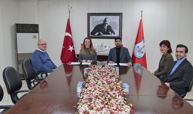 Konak'ta ‘genç’ protokol