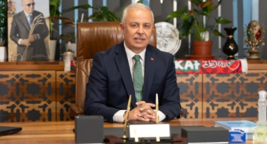 AK Parti Karşıyaka İlçe Başkanı Köse'den, Denetim Komisyonu sayısının 5'ten 3'e düşürülmesine sert tepki