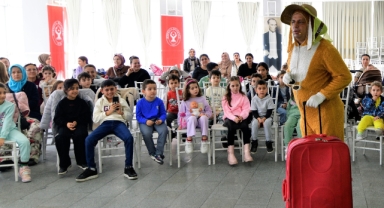 Bornova’da yarıyıl tatili tiyatroyla şenlendi