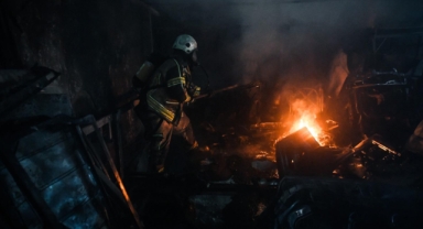 Buca’da depo yangını kısa sürede söndürüldü!