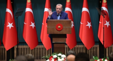 Cumhurbaşkanı Erdoğan'dan bayrağımıza saldırıya tepki!