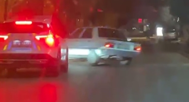 'Dur' ihtarına uymadı... Polisten kaçarken kaza yaptı!