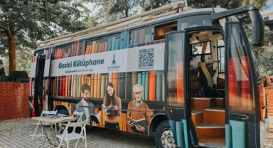 Gezici Kütüphane tatilde yollara çıkıyor 