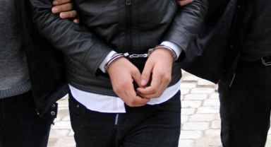 İzmir’de fuhuş operasyonu: 8 tutuklama