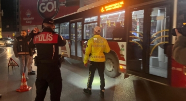 İzmir'de yeni yıl mesaisi: 13 bin personel sahada