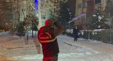 Karnesinde 3 zayıfı olan lise 1 öğrencisi, yaşamına son verdi