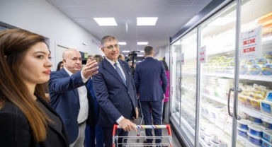 Tugay'dan dezavantajlı mahallelere destek: İZMAR'da yüzde 50 indirim, kent lokantası 25 lira!