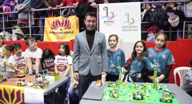 Bayraklı, Fibonacci Uluslararası Robot Olimpiyatları’na ev sahipliği yaptı