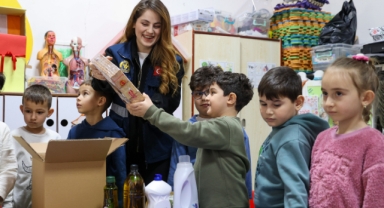 Buca’da minik yüreklerden büyük dayanışma