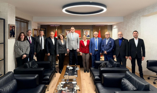 CHP İzmir'de eski başkanlarla kritik zirve! Ne karar çıktı?