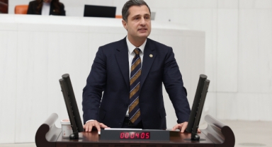 Yücel'den 'kaçak gemi' tepkisi: Urla denetimsizliğe kurban edilemez