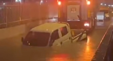 En acı haber... Araç suya gömüldü, sürücü hayatını kaybetti!