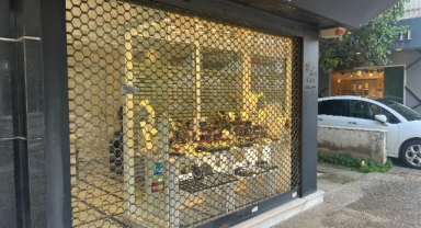 İzmir'de kuyumcuya silahlı soygun girişimi