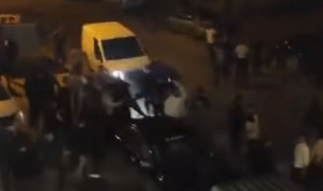 Kan donduran görüntüler: Aracıyla kavga edenleri ezdi