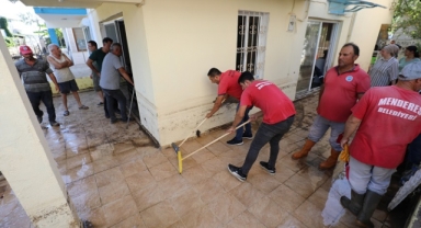 Menderes Belediyesi’nden vatandaşa temizlik desteği