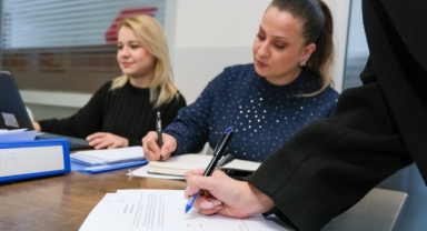 Menemenli gençlere 3 milyonluk destek!